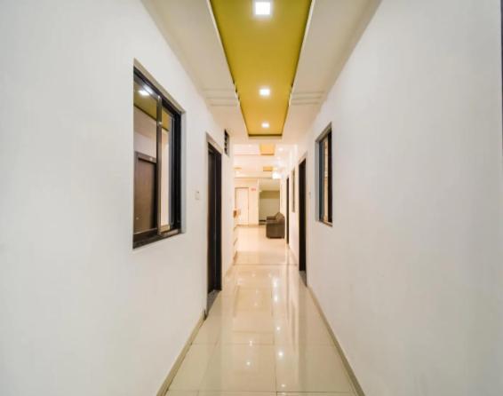 Amber Hotel Barmer ภายนอก รูปภาพ